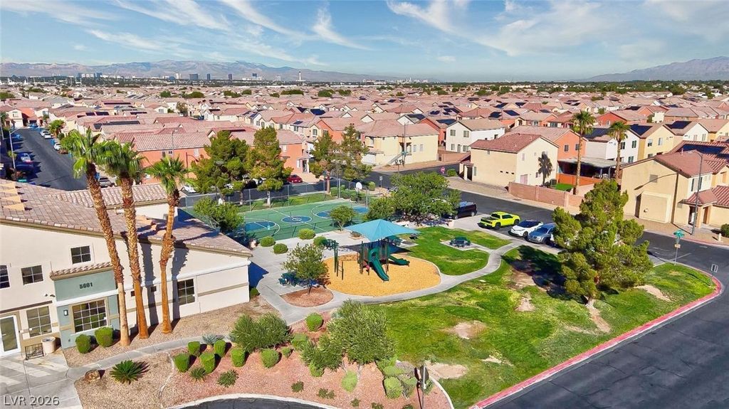 5505 Prospectors Creek Way, Las Vegas, NV 89122 — photo 3