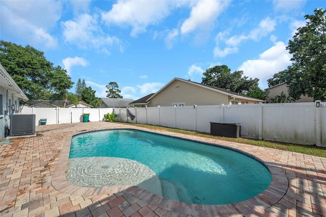 1520 WINDMILL POINTE ROAD, Palm Harbor, FL 34685