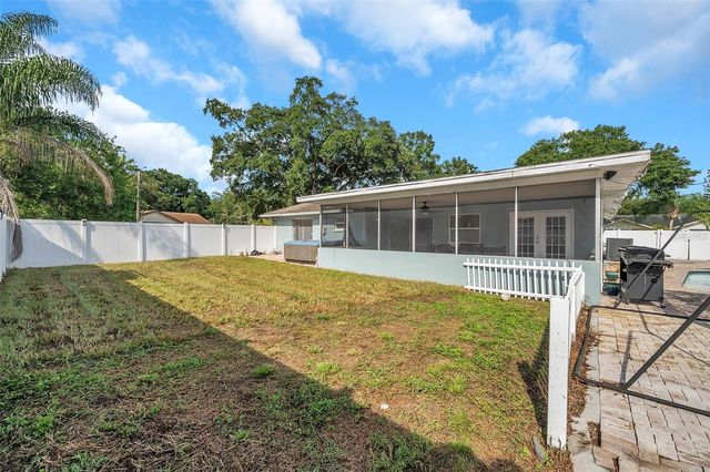 1520 WINDMILL POINTE ROAD, Palm Harbor, FL 34685