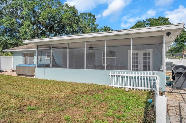 1520 WINDMILL POINTE ROAD, Palm Harbor, FL 34685