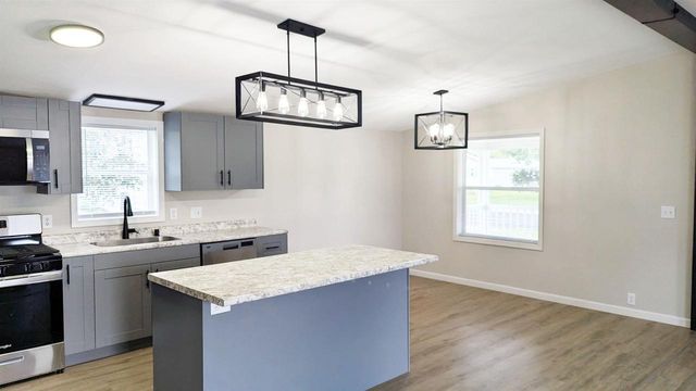 3121 Spruce Street, Holmen, WI 54636
