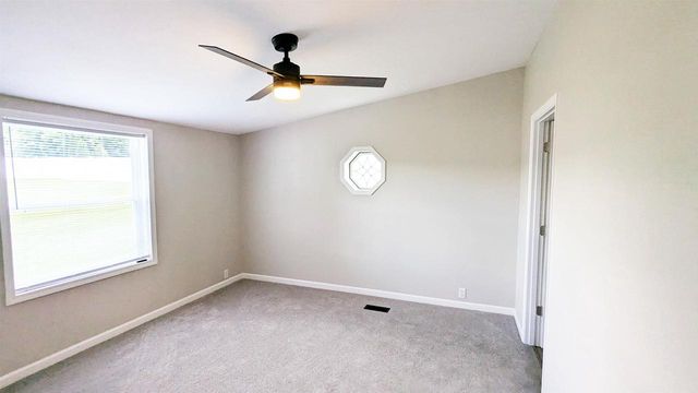 3121 Spruce Street, Holmen, WI 54636
