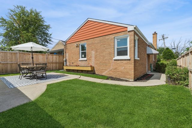 4725 N Thatcher Avenue, Norridge, IL 60706