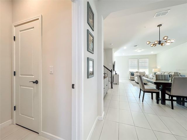 10976 LEAFSHORE LOOP, Orlando, FL 32829