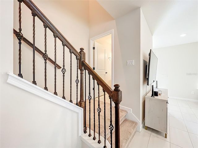 10976 LEAFSHORE LOOP, Orlando, FL 32829