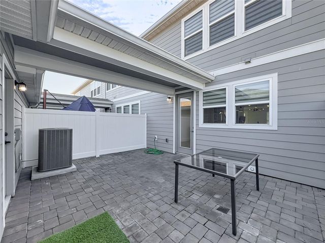 10976 LEAFSHORE LOOP, Orlando, FL 32829