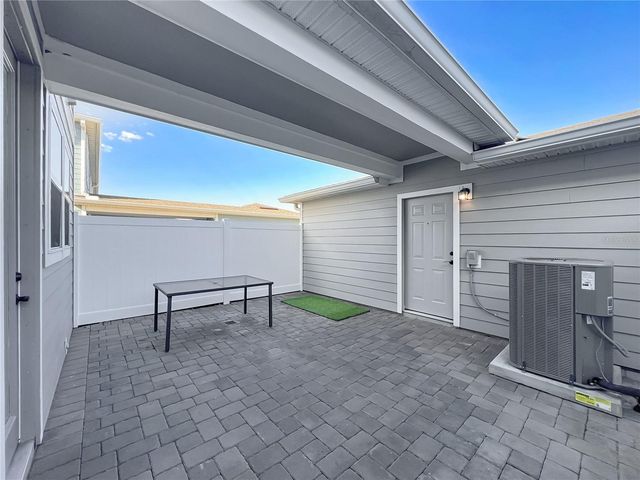 10976 LEAFSHORE LOOP, Orlando, FL 32829