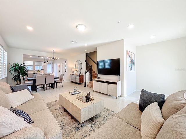 10976 LEAFSHORE LOOP, Orlando, FL 32829