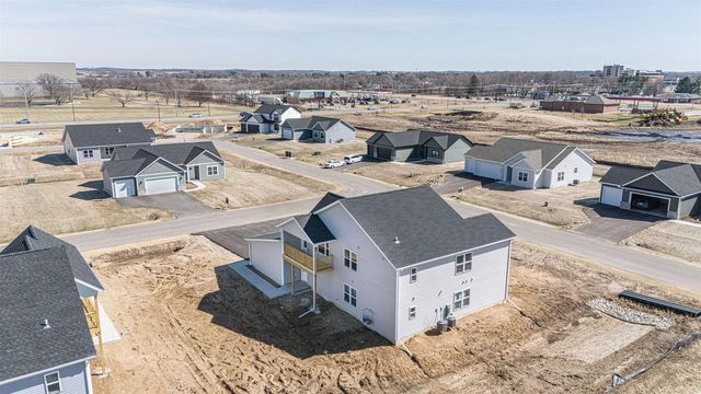 1832-1834 W Kyle Circle, Beloit, WI 53511