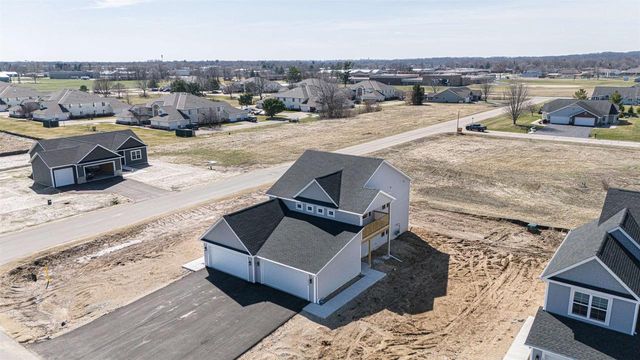 1832-1834 W Kyle Circle, Beloit, WI 53511