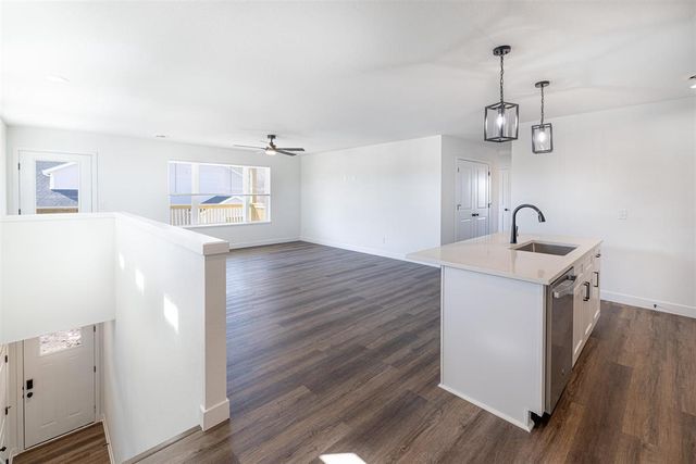 1832-1834 W Kyle Circle, Beloit, WI 53511