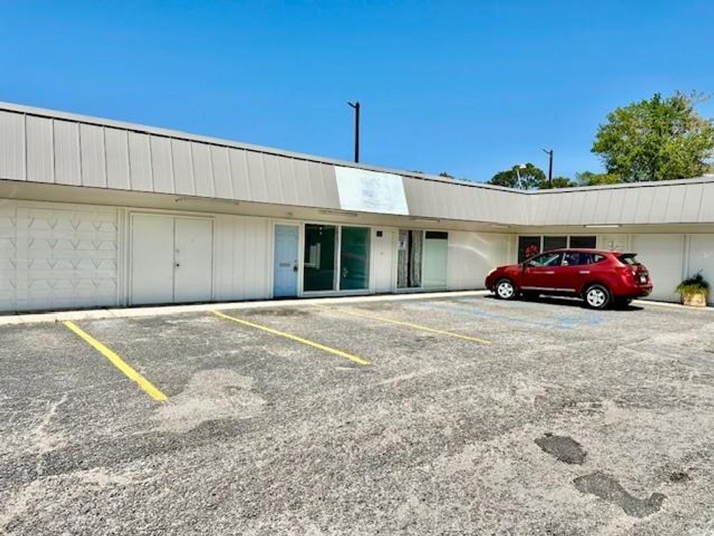 3018-B Airport Boulevard 2, Mobile, AL 36606 — exterior
