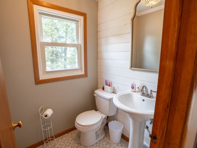 1704 W 40TH Street, Erie, PA 16509