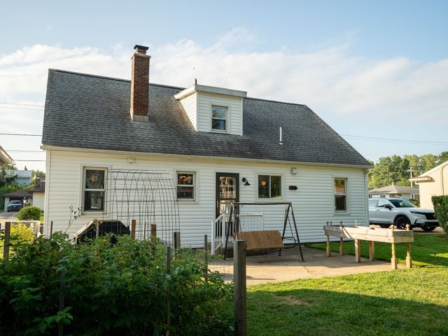 1704 W 40TH Street, Erie, PA 16509