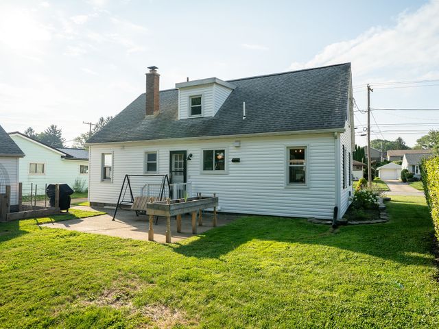 1704 W 40TH Street, Erie, PA 16509