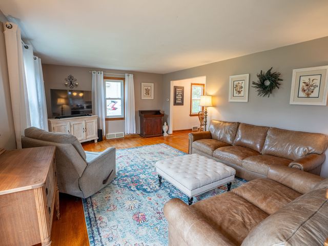 1704 W 40TH Street, Erie, PA 16509