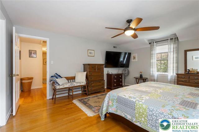 2898 Fairfield Drive, Salisbury Twp, PA 18103