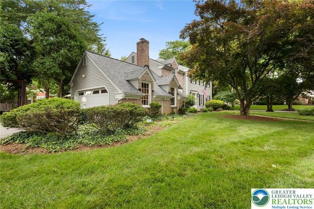 2898 Fairfield Drive, Salisbury Twp, PA 18103