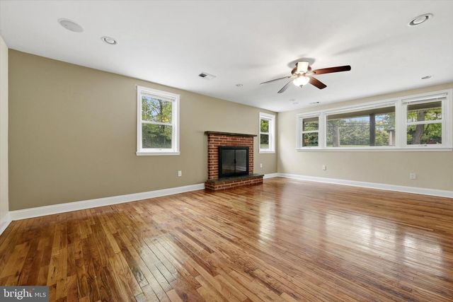 100 W CENTRAL AVE, Paoli, PA 19301