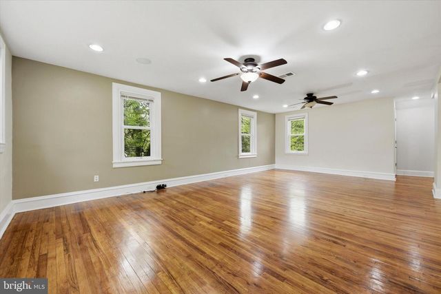 100 W CENTRAL AVE, Paoli, PA 19301