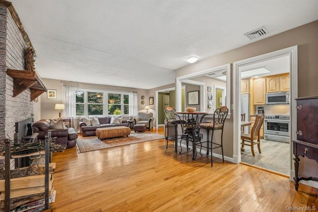 4 Rena Marie Circle, Washingtonville, NY 10992