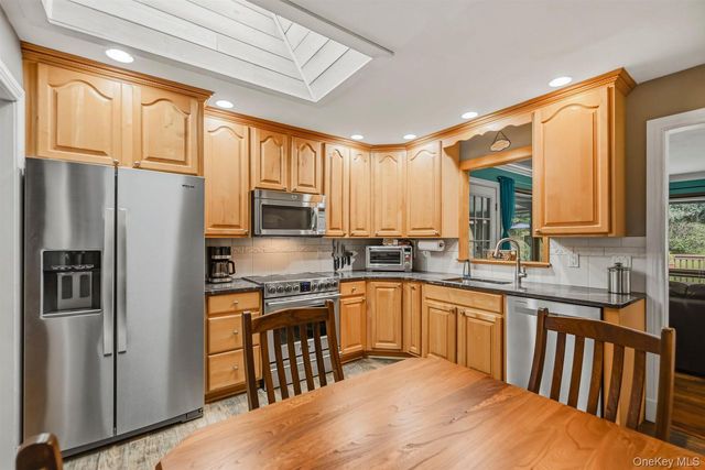 4 Rena Marie Circle, Washingtonville, NY 10992