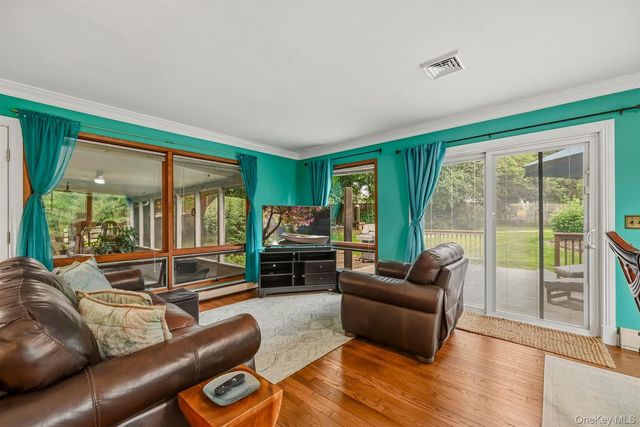 4 Rena Marie Circle, Washingtonville, NY 10992