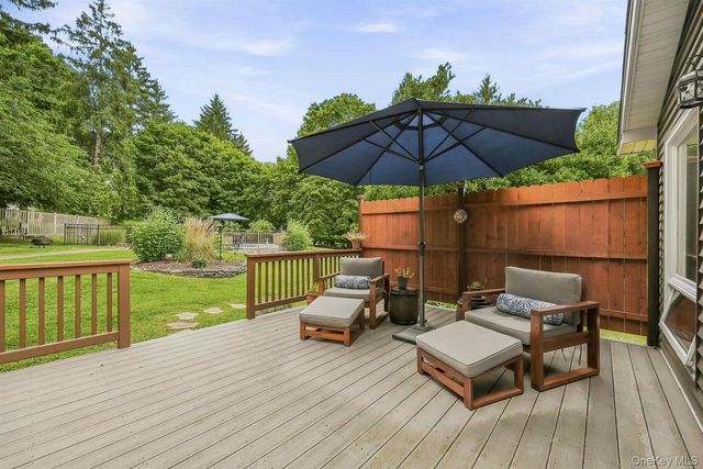 4 Rena Marie Circle, Washingtonville, NY 10992