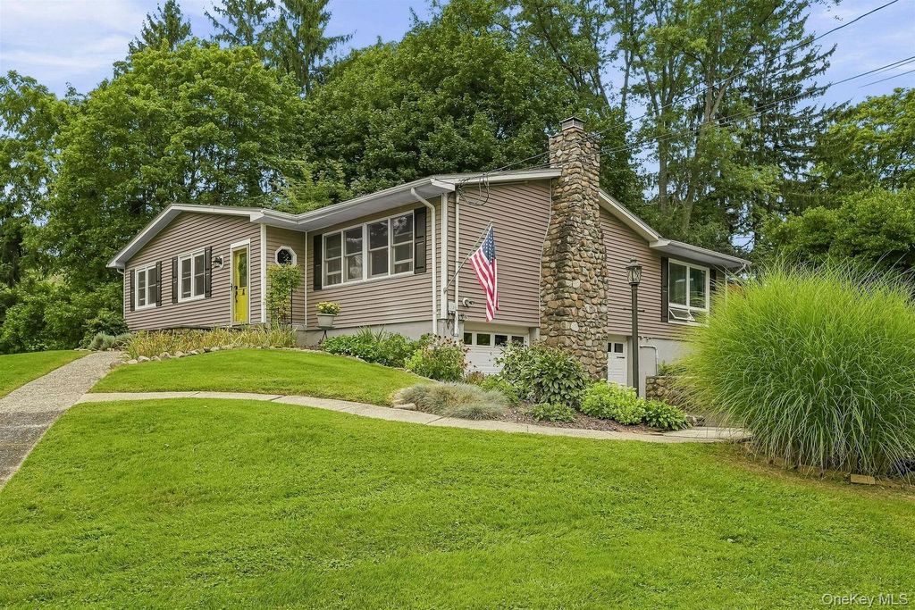 4 Rena Marie Circle, Washingtonville, NY 10992 — exterior