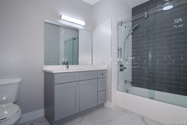 94302 Circle Drive 94-302, Central Islip, NY 11722