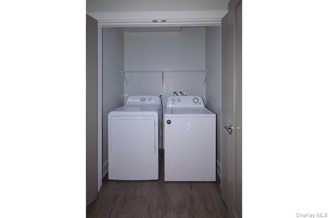 94302 Circle Drive 94-302, Central Islip, NY 11722