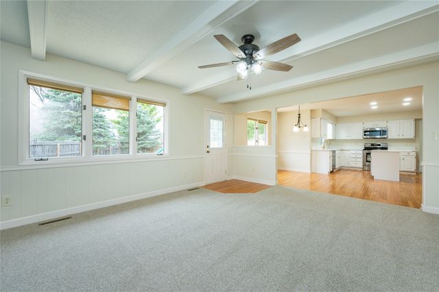 4659 Elm Street, West Des Moines, IA 50265