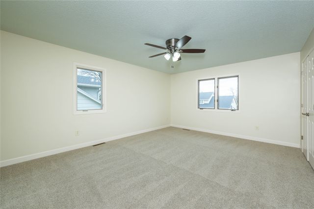 4659 Elm Street, West Des Moines, IA 50265