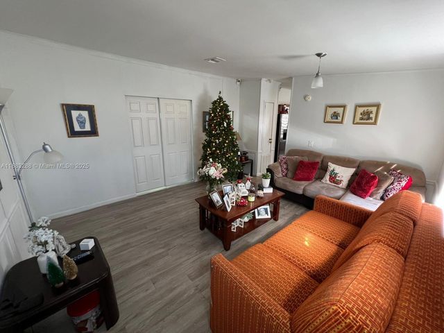 21780 NW 2nd Ct, Pembroke Pines, FL 33029