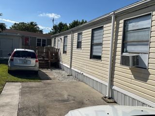 21780 NW 2nd Ct, Pembroke Pines, FL 33029