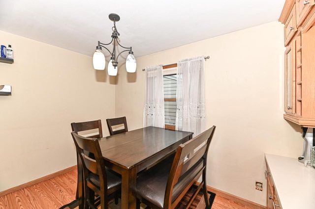 1332 Lakeview AVENUE, South Milwaukee, WI 53172
