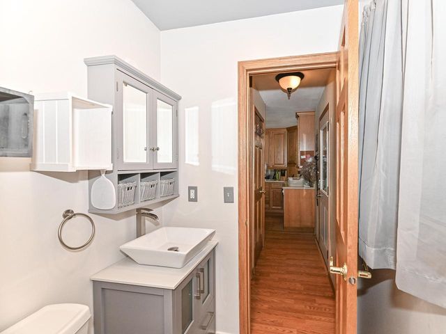 1332 Lakeview AVENUE, South Milwaukee, WI 53172
