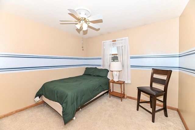 1332 Lakeview AVENUE, South Milwaukee, WI 53172