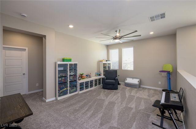 194 Viento Ridge Street, Henderson, NV 89012