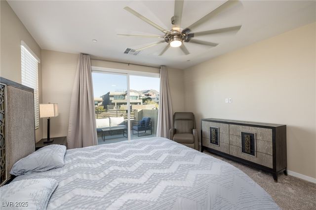 194 Viento Ridge Street, Henderson, NV 89012