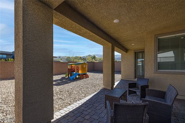 194 Viento Ridge Street, Henderson, NV 89012