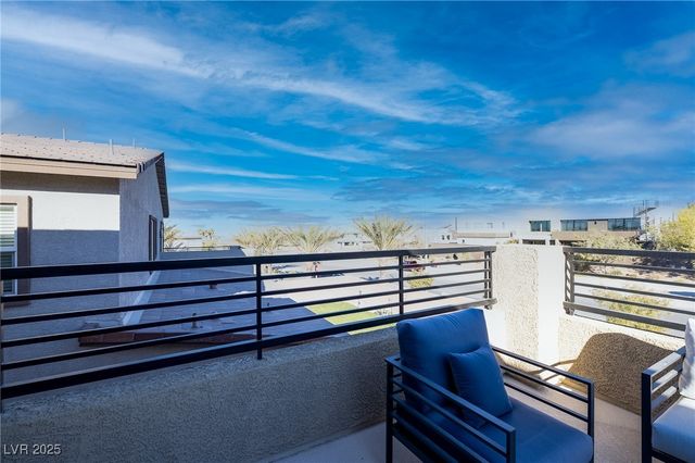 194 Viento Ridge Street, Henderson, NV 89012