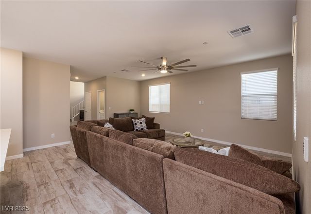 194 Viento Ridge Street, Henderson, NV 89012