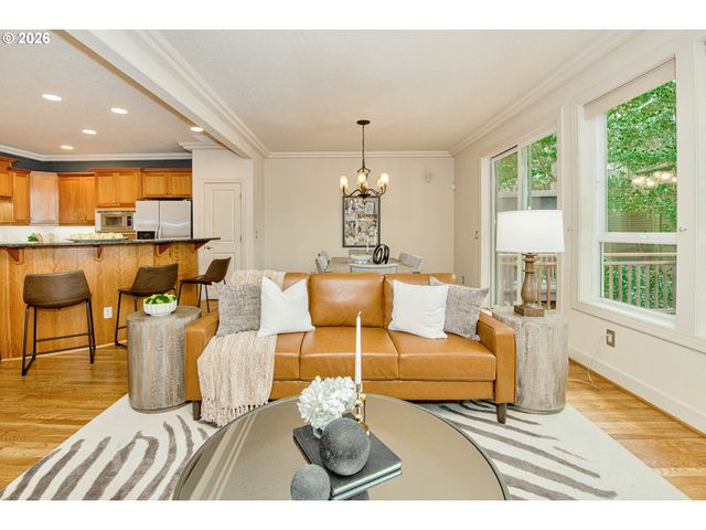 2268 SAINT MORITZ Loop, West Linn, OR 97068