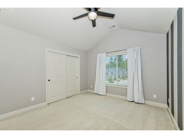 2268 SAINT MORITZ Loop, West Linn, OR 97068
