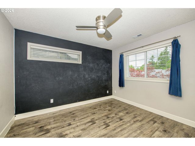 2268 SAINT MORITZ Loop, West Linn, OR 97068