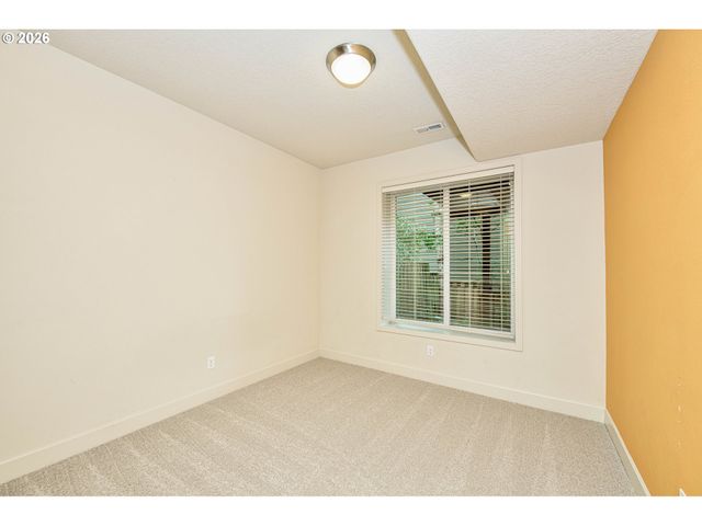 2268 SAINT MORITZ Loop, West Linn, OR 97068