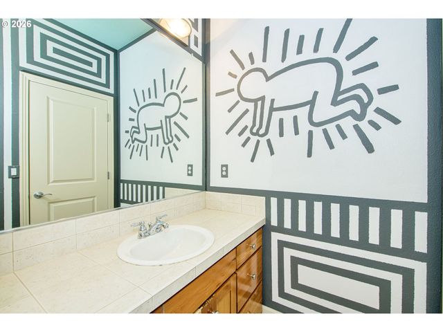 2268 SAINT MORITZ Loop, West Linn, OR 97068