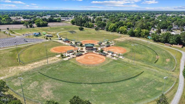 507 E Harnett Street, Dunn, NC 28334