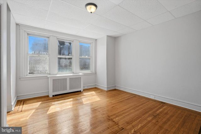 4085 FORD RD, Philadelphia, PA 19131